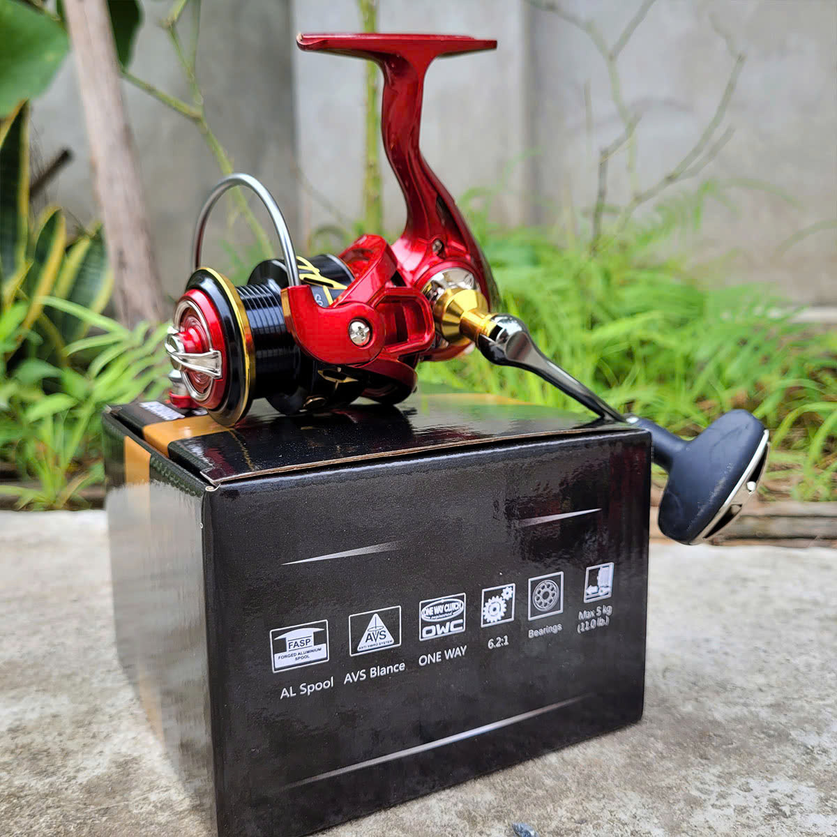 Máy câu lure kim loại SW