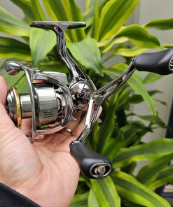 Máy câu yumoshi SE tay quay đôi